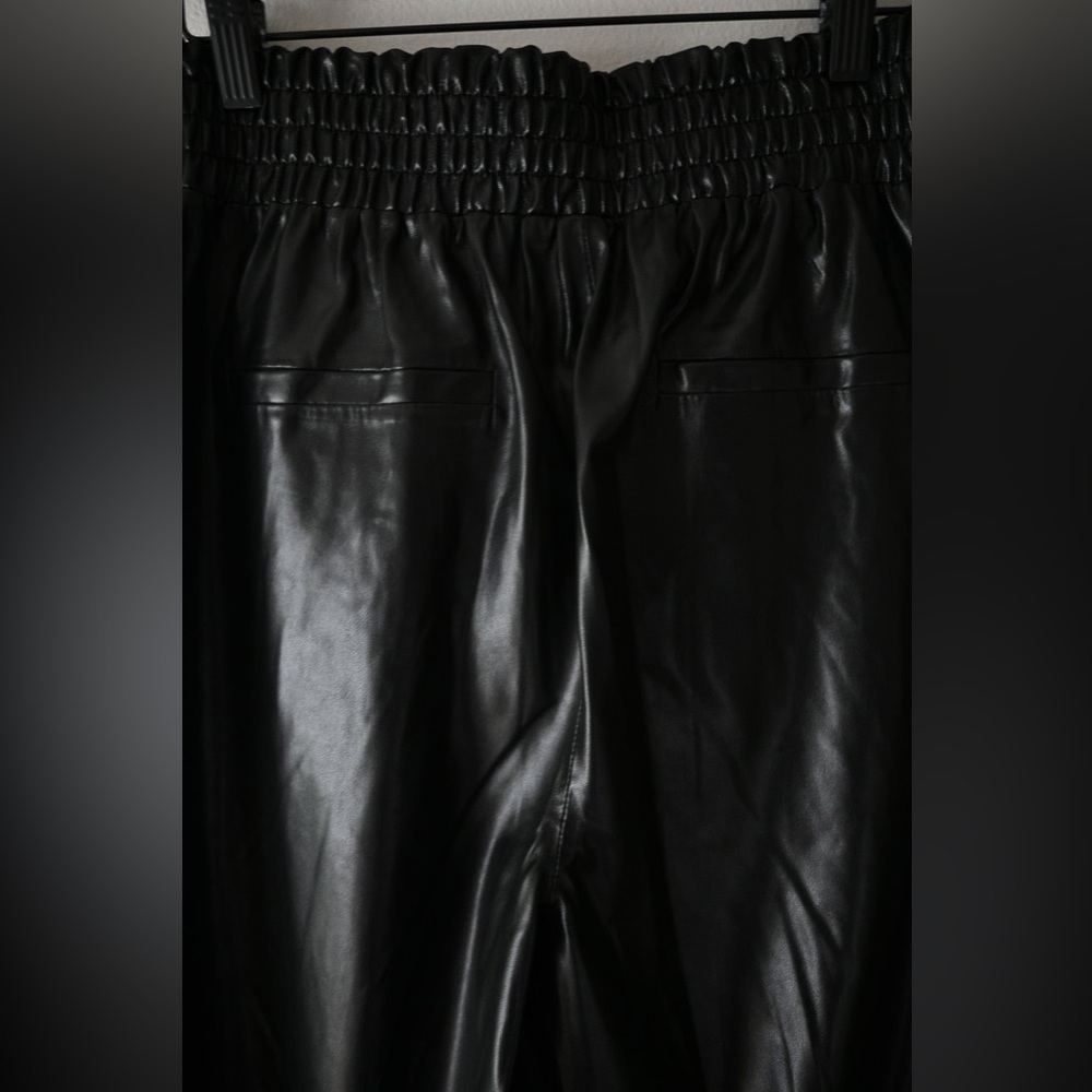 Blank NYC "Off The Record" Faux Leather Wide Leg Pant NWT - Picture 8 of 8